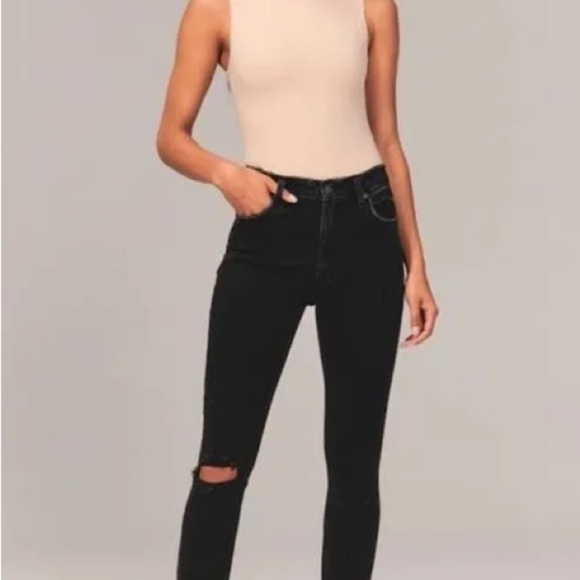 Abercrombie & Fitch High Rise skinny jeans 26 washed distressed black - Picture 3 of 5